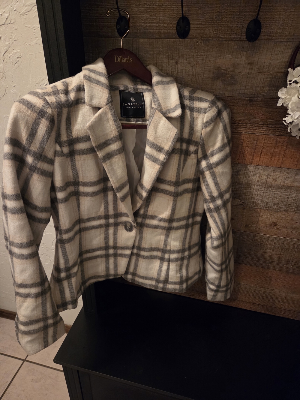 BAGATELLE Women's Plaid Blazer Jacket Cream Gray Size M, cozy, classic preppy